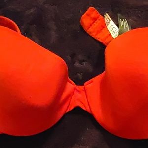 Victoria's Secret Body by Victoria's size 34B